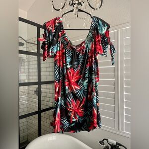 NWT Floral blouse 1X